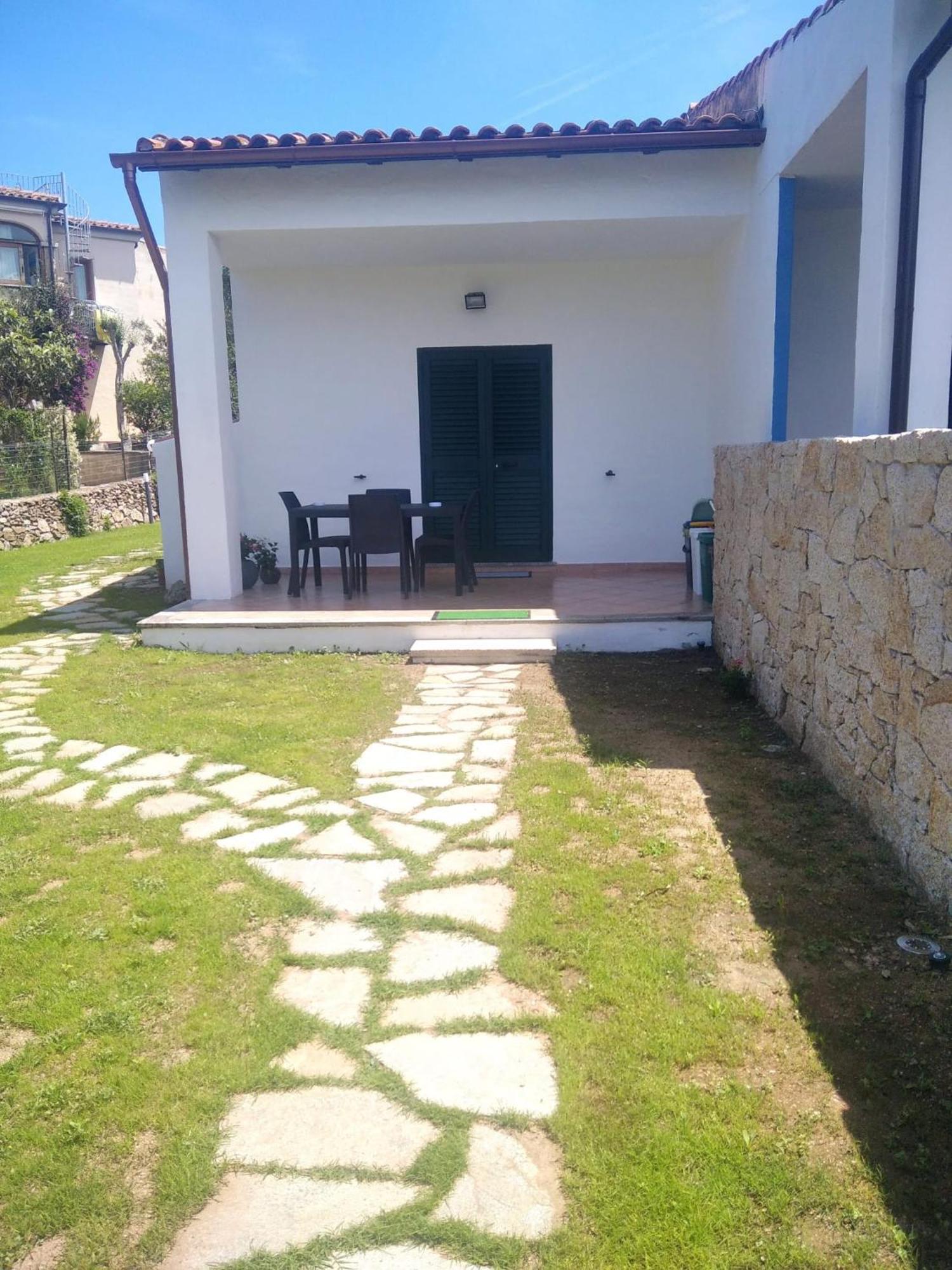 Villetta Cala D'Ambra San Teodoro  Exterior photo